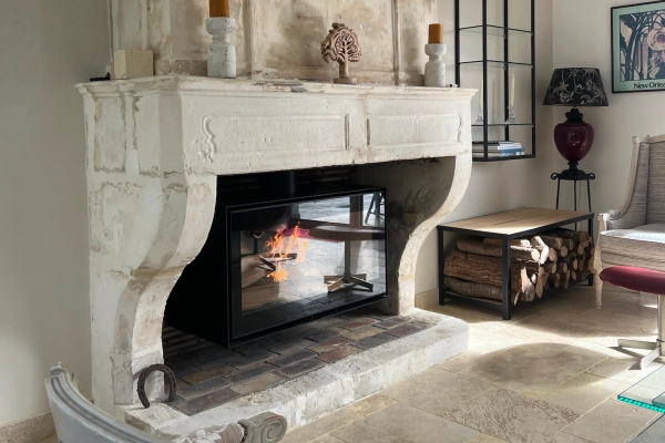 Poêle à bois format XXL avec le Scan 1007 Box installé à Cabourg