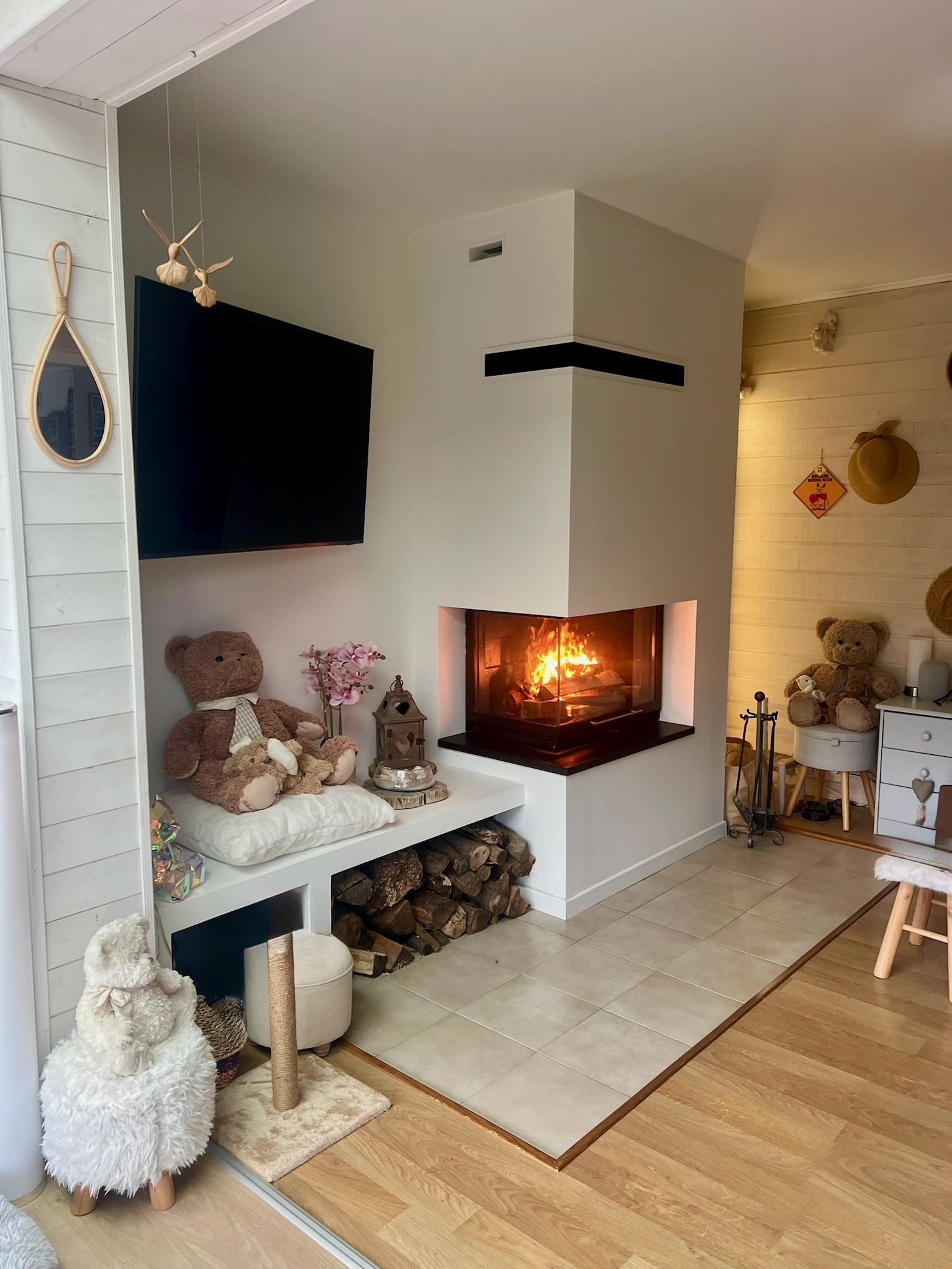 Cheminée Totem Fire Latéral 800 dans une habitation à Villerville