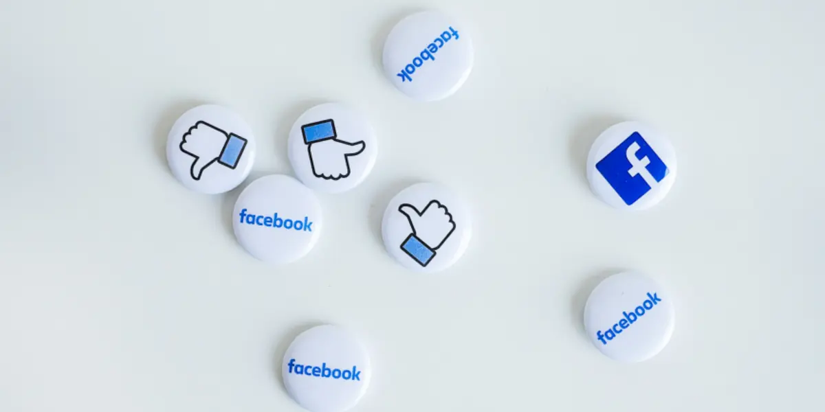 Facebook, un réseau social privé pour les professionnels