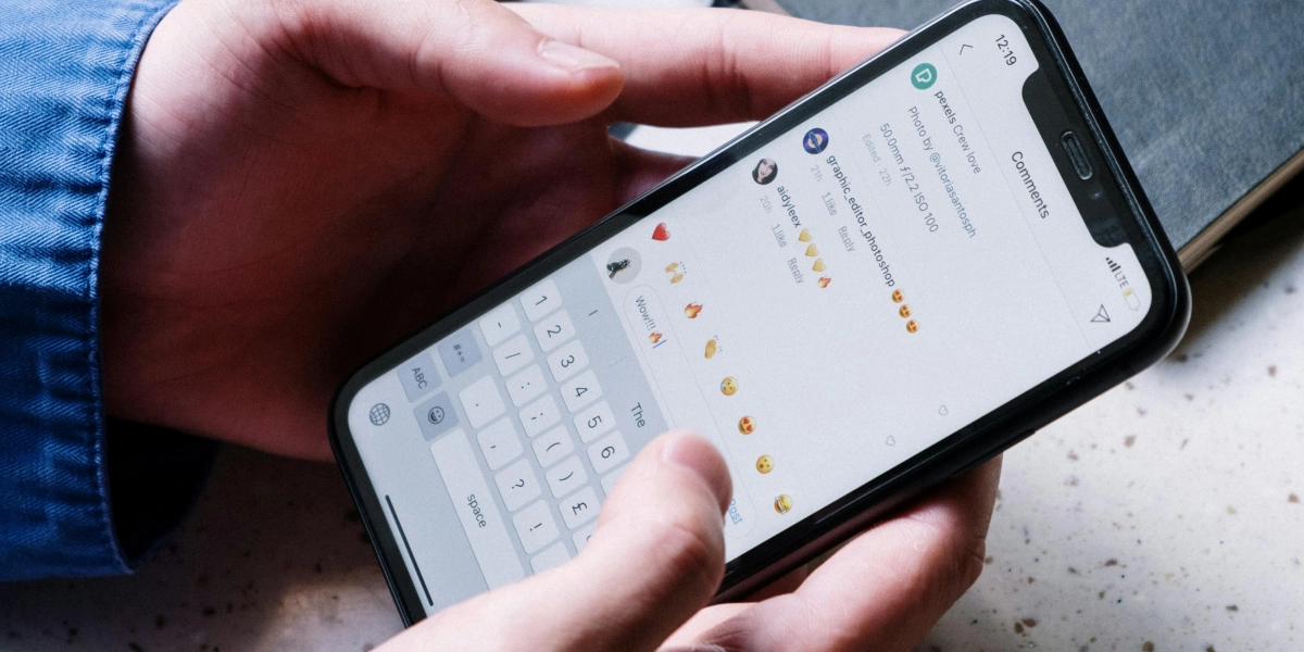 Exploitez les réseaux sociaux et la publicité en ligne pour toucher votre audience localement